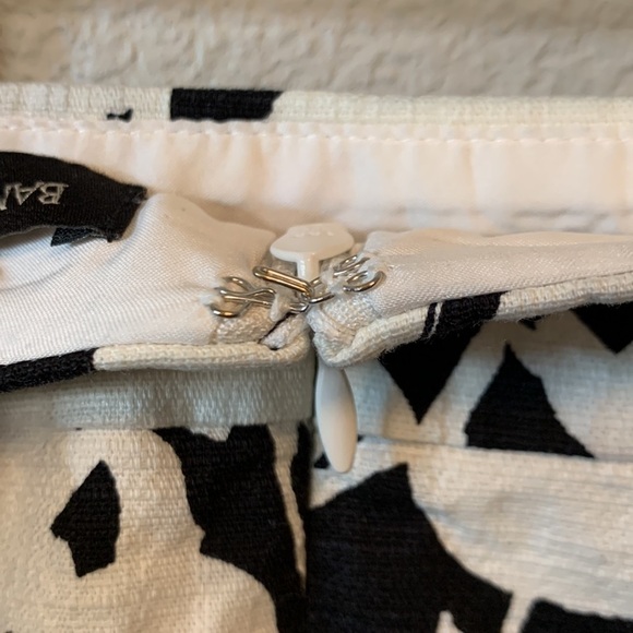 Banana Republic Skirt, Size 10P - Picture 6 of 11
